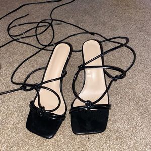 Never worn, brand new, lace up kitten heels!